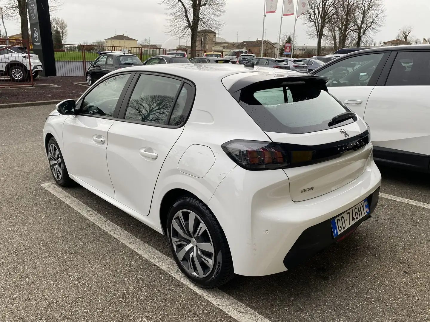 Peugeot 208 PureTech 75 Stop&Start 5 porte Active Pack Blanc - 2