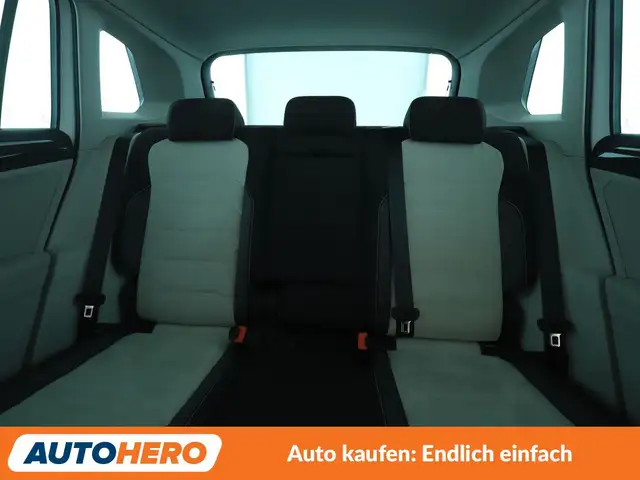 Volkswagen Tiguan view 15