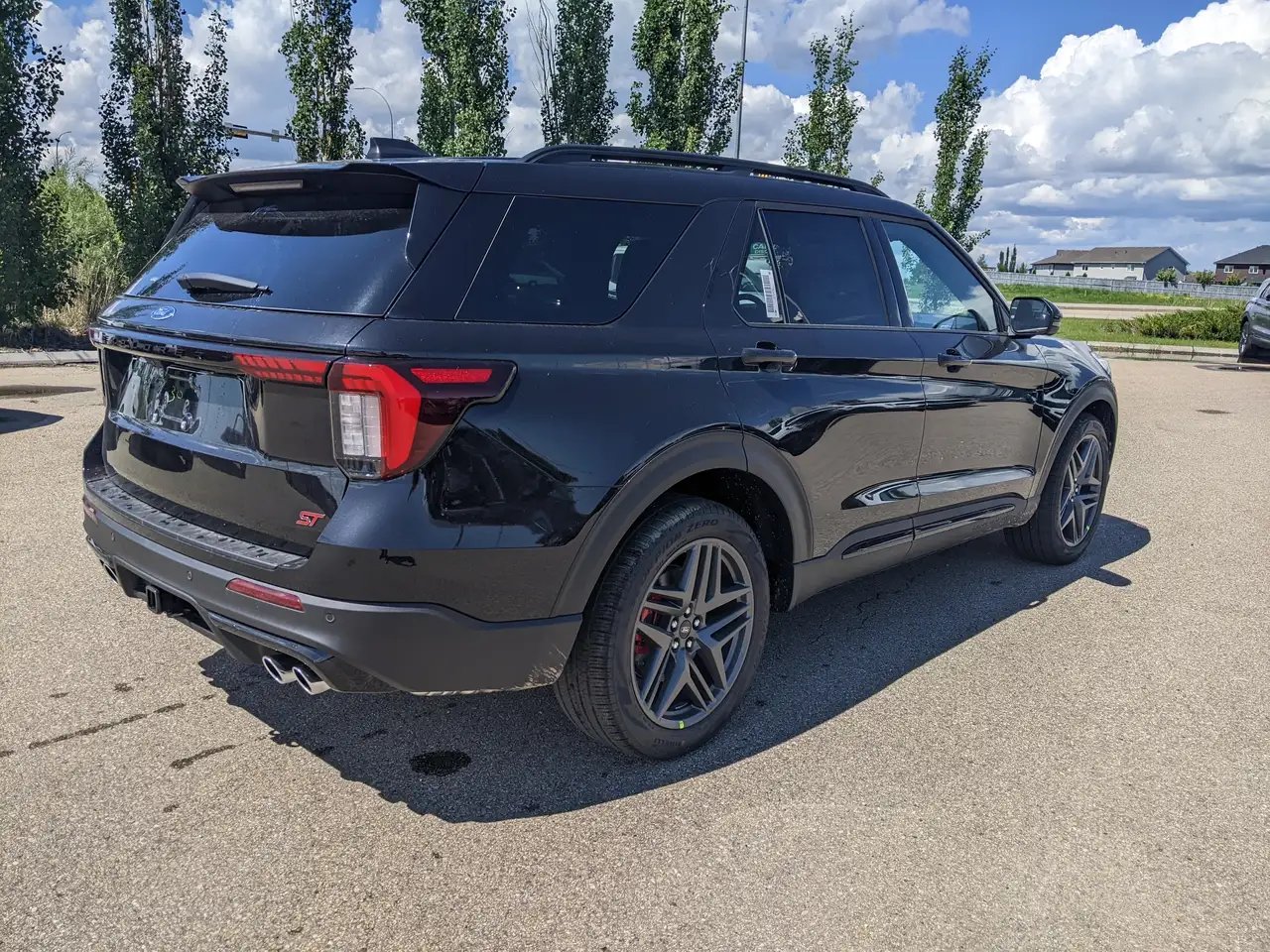 Ford Explorer снимка Ford Explorer