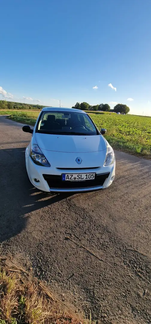 Renault Clio 1.2 16V 75 Night and Day Weiß - 1
