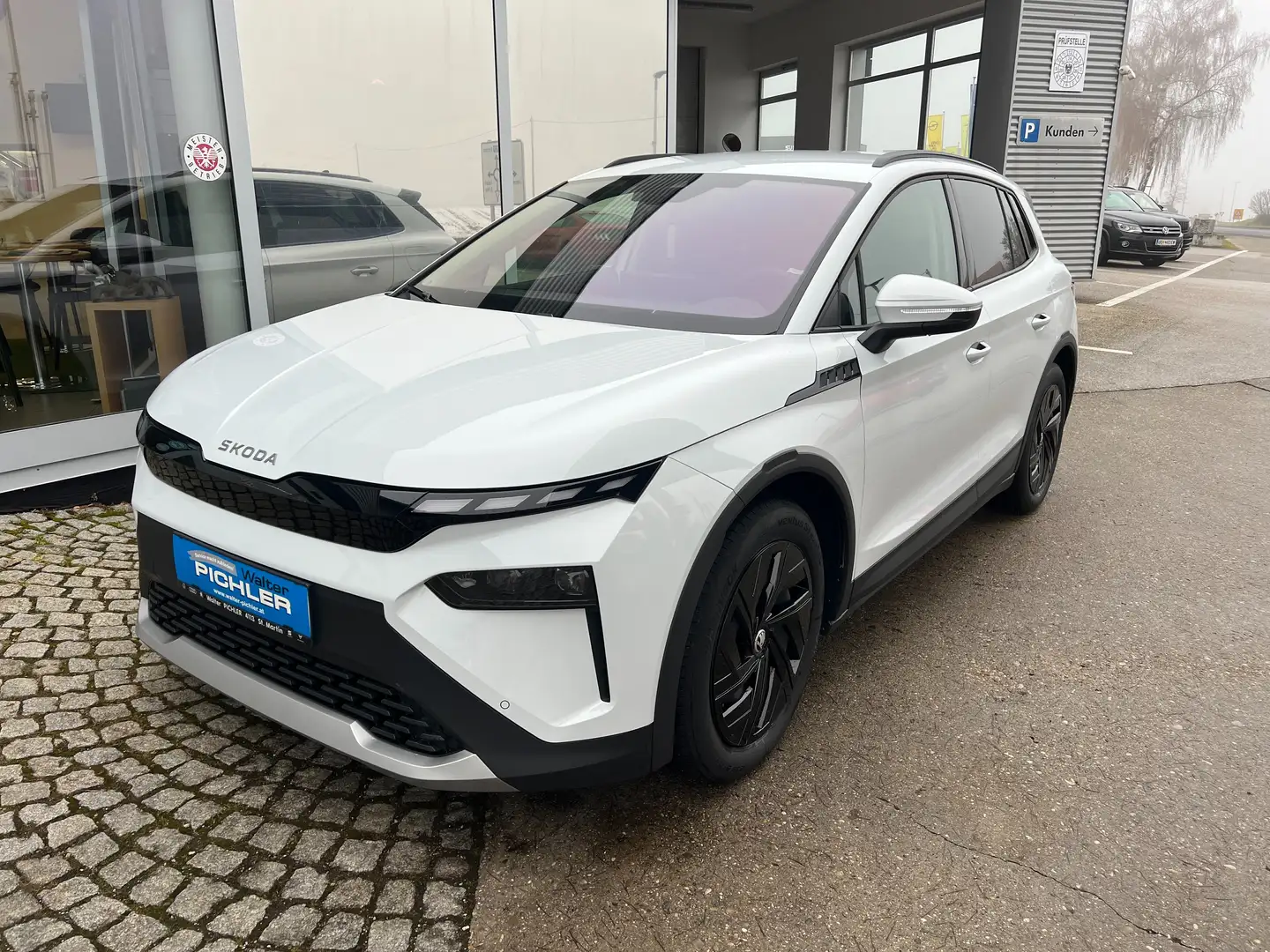 Skoda Elroq 50 Weiß - 1