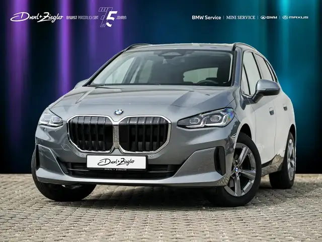 BMW 220 220i Active Tourer AHK 17" eSitze PANO aLED KoZg