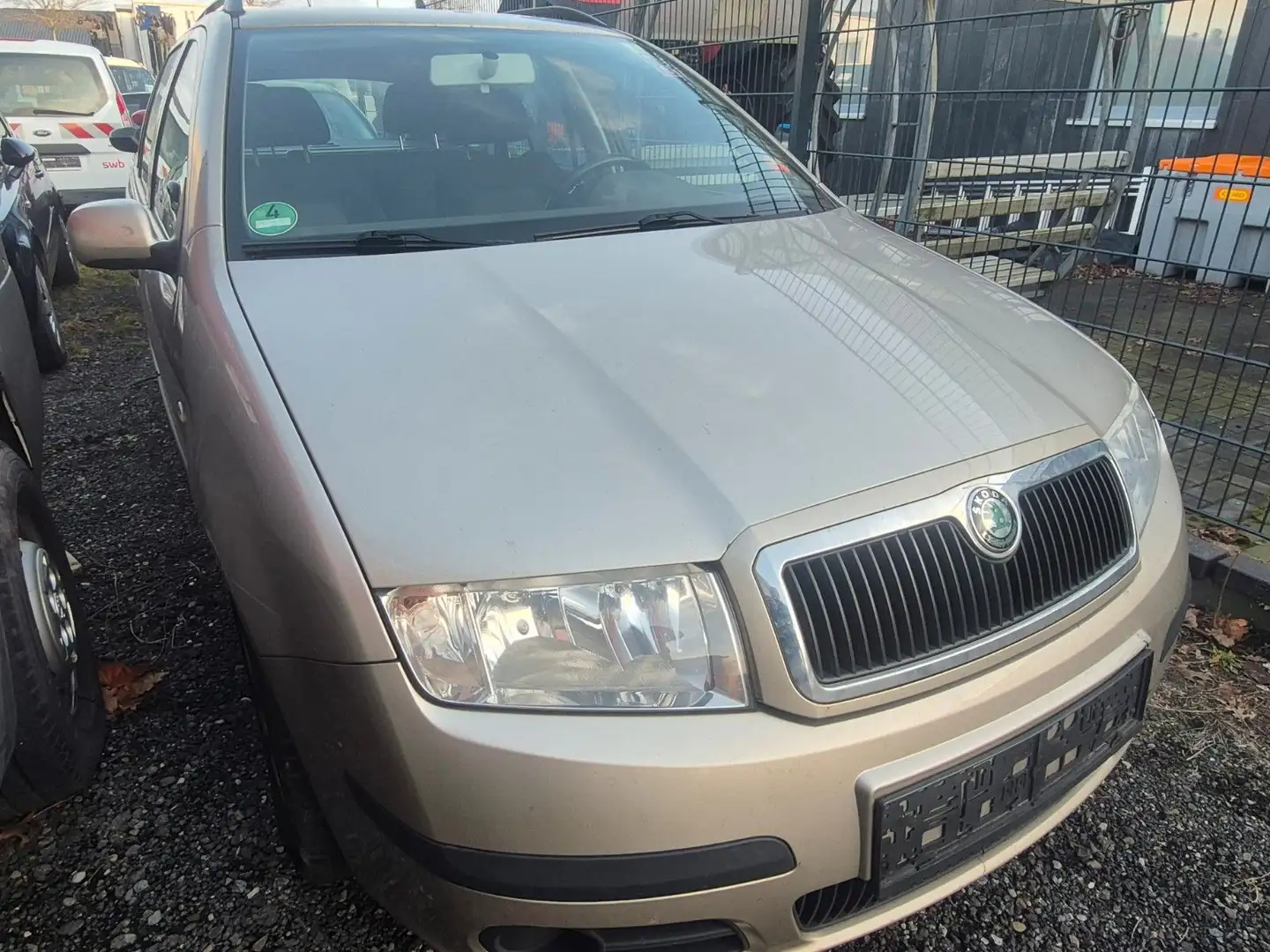 Skoda Fabia Combi Classic 1.4 Benzin Klima Automatik Silber - 2