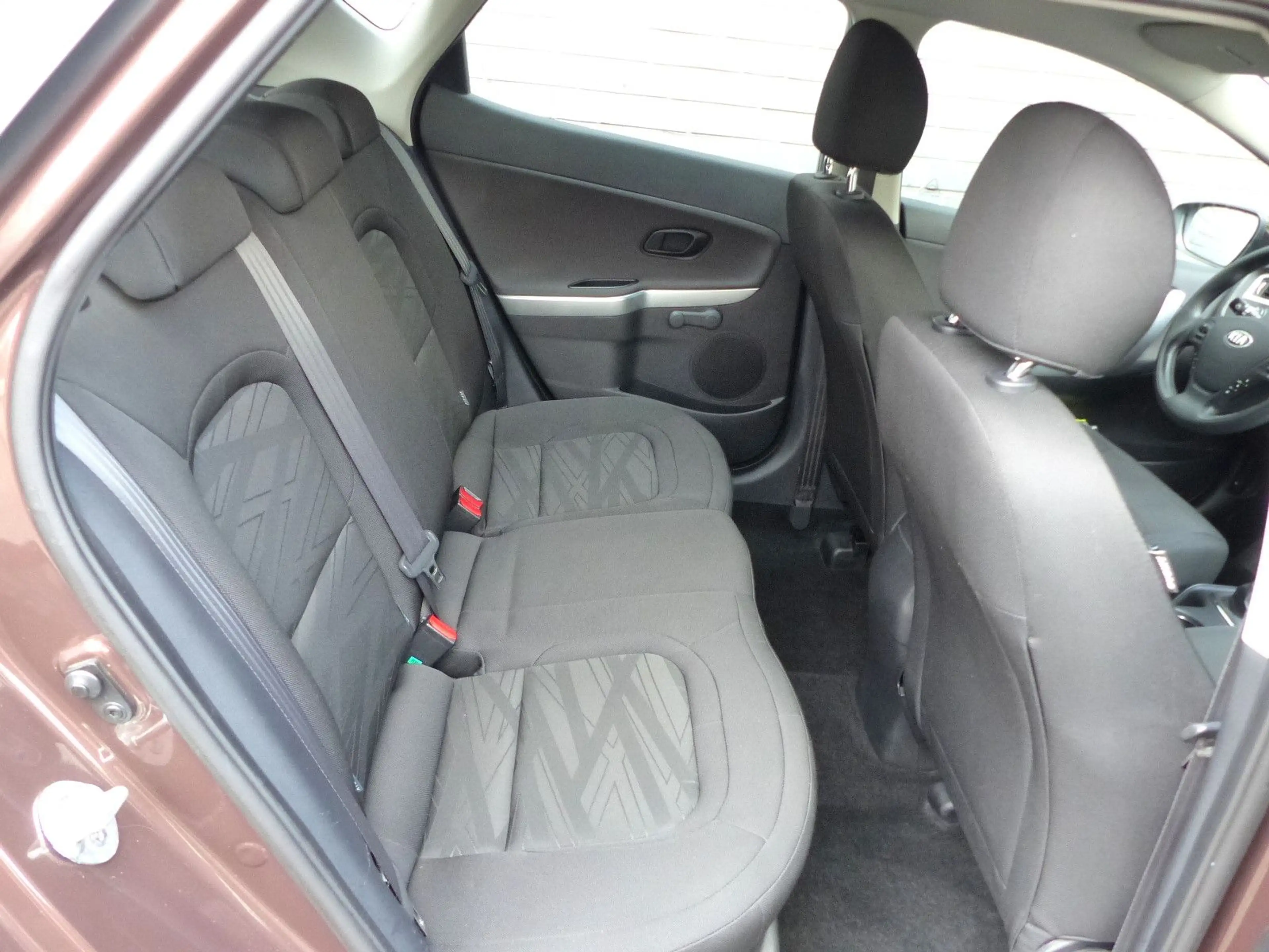 Kia Ceed / cee'd 1.4 CVVT Attract Klima/Bluetooth — photo 9