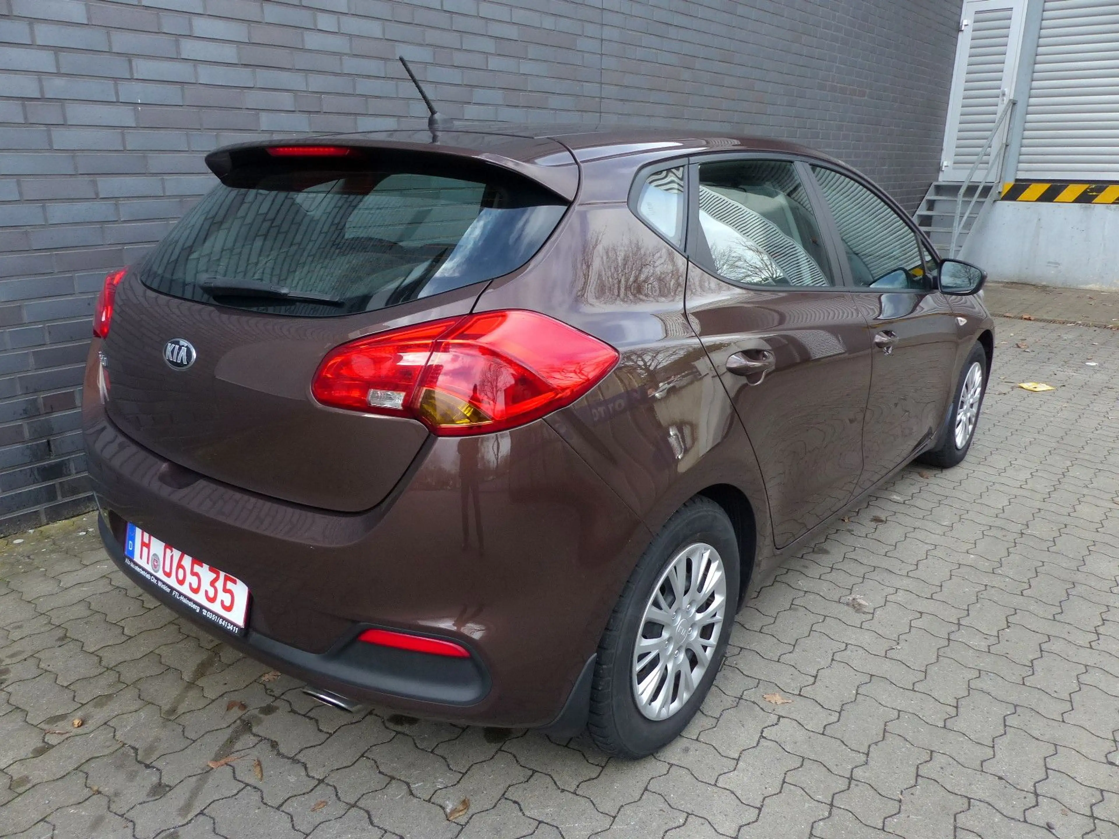 Kia Ceed / cee'd 1.4 CVVT Attract Klima/Bluetooth — photo 4