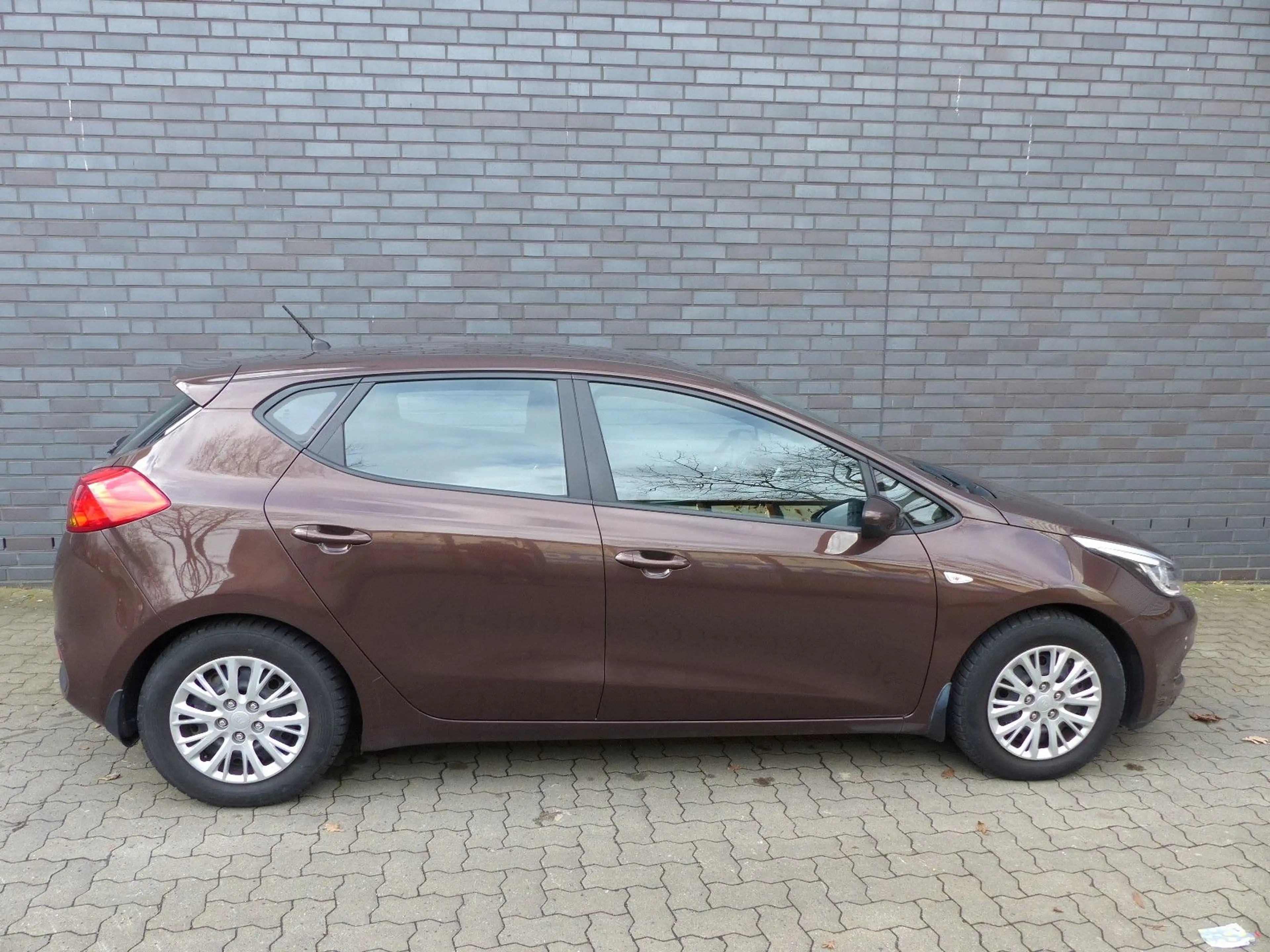 Kia Ceed / cee'd 1.4 CVVT Attract Klima/Bluetooth — photo 2
