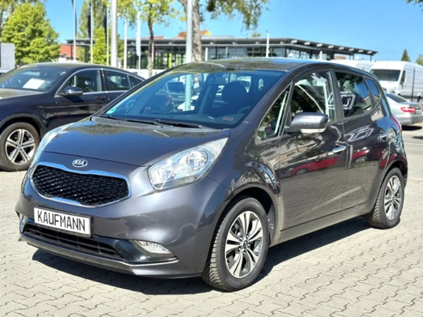 Kia Venga Dream Team Automatik+Kamera+WinterPaket Grau - 1