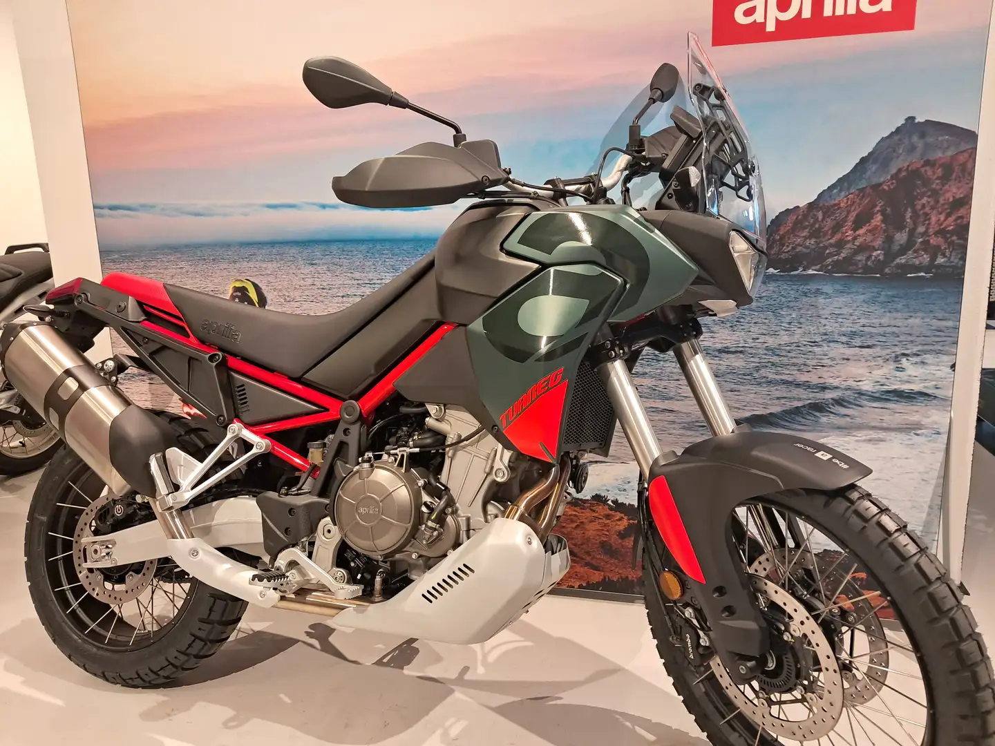 Aprilia Tuareg 660 Valigie laterali incluse Verde - 2