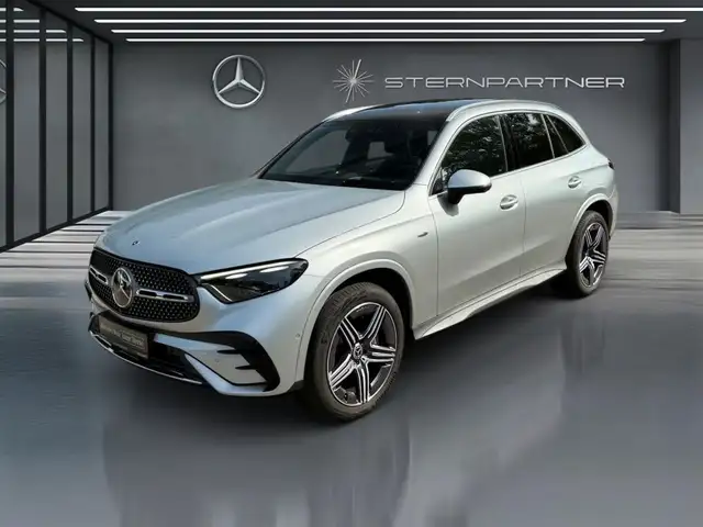 Mercedes-Benz GLC 400 e 4M AMG+PANO+AHK+HUD+360°+DISTRONIC+MEM