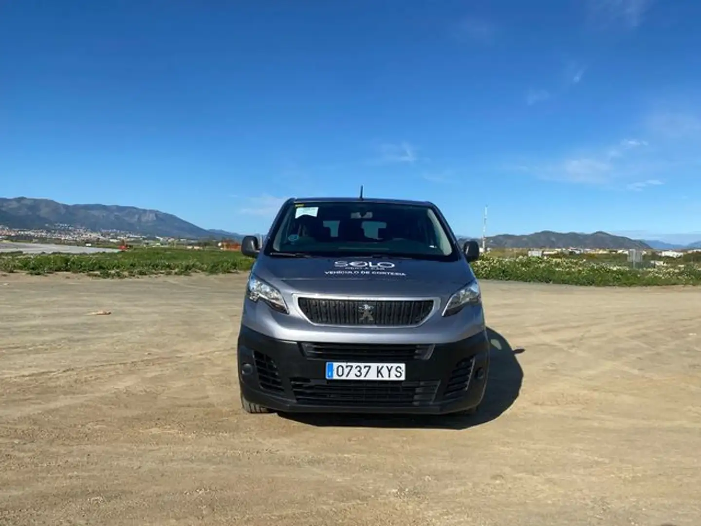 Peugeot Traveller 1.5BlueHDI Allure Long 120 Gris - 2