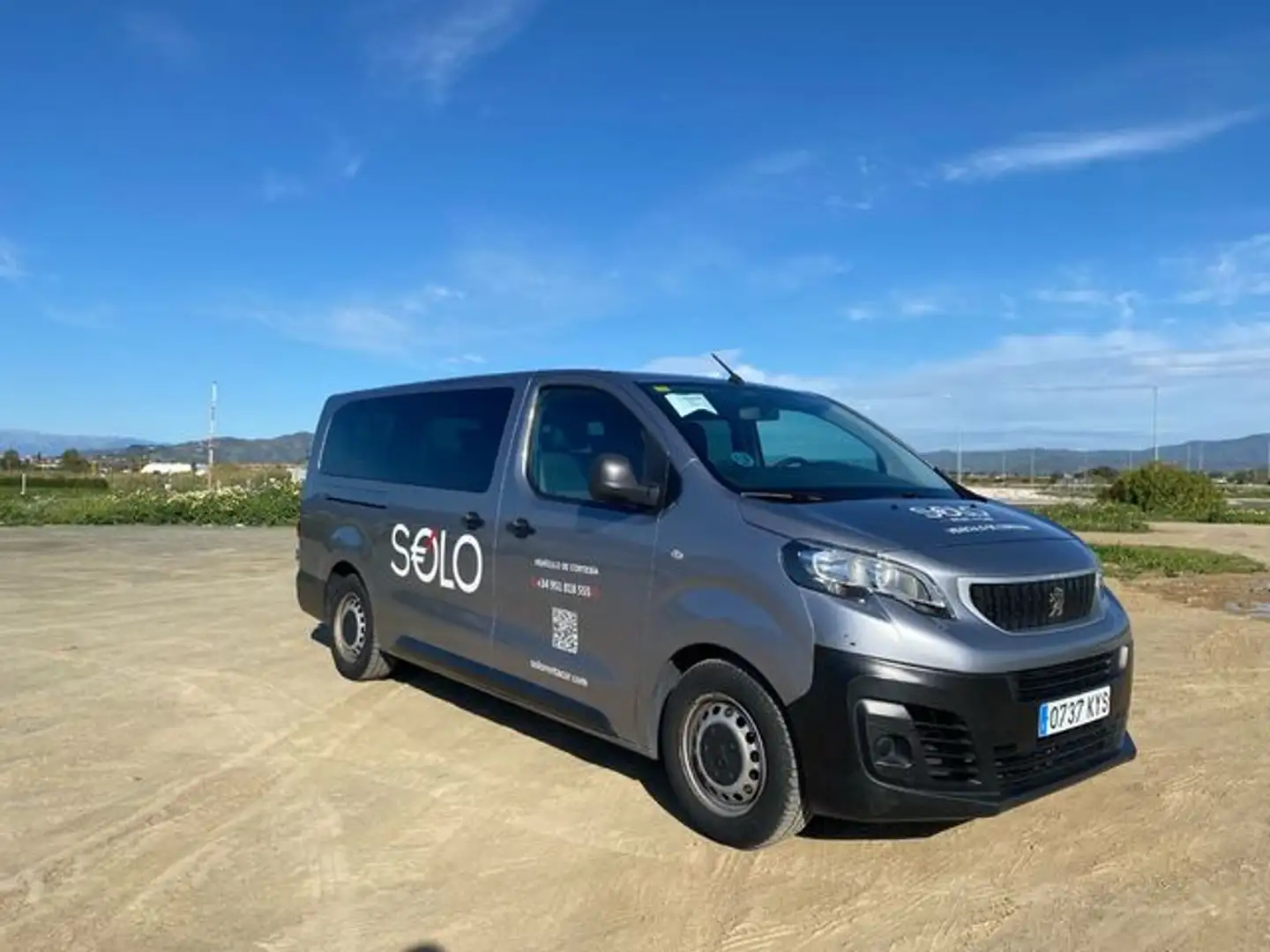 Peugeot Traveller 1.5BlueHDI Allure Long 120 Gris - 1