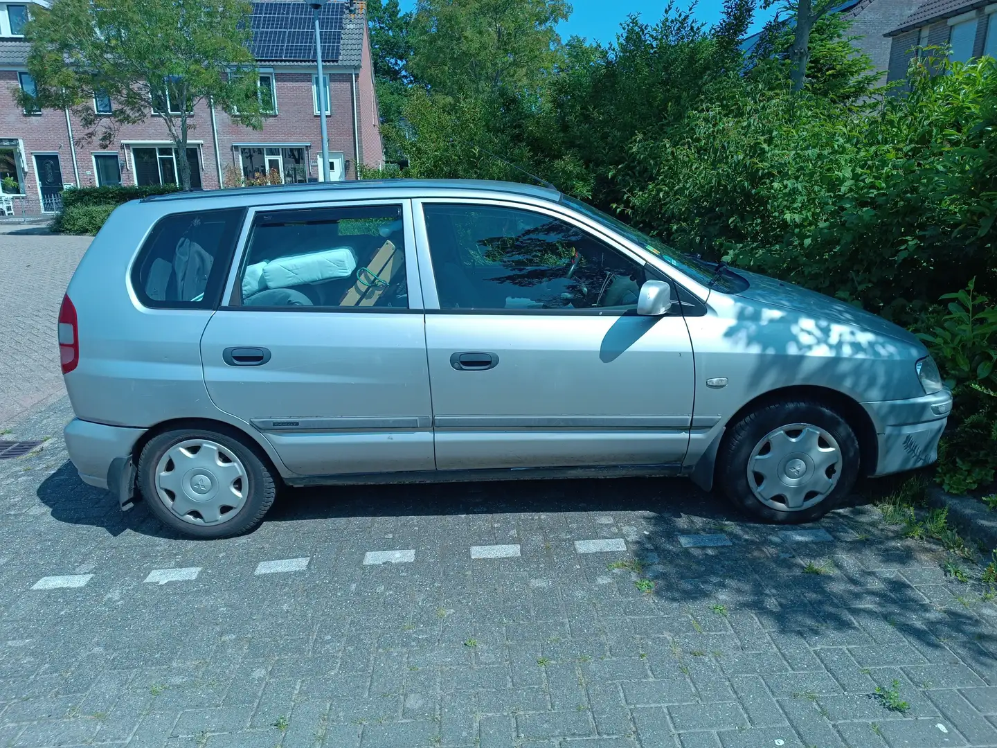 Mitsubishi Space Star Space Star 1.6 Diamond Grau - 2