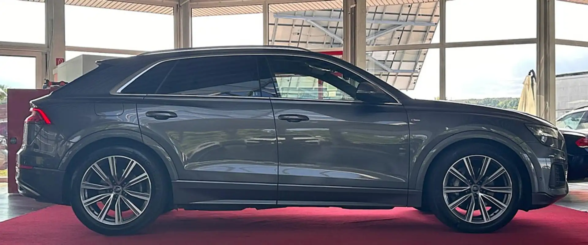 Audi Q8 50 TDI S LINE quattro ACC STANDHZ 360° AHK Grau - 2