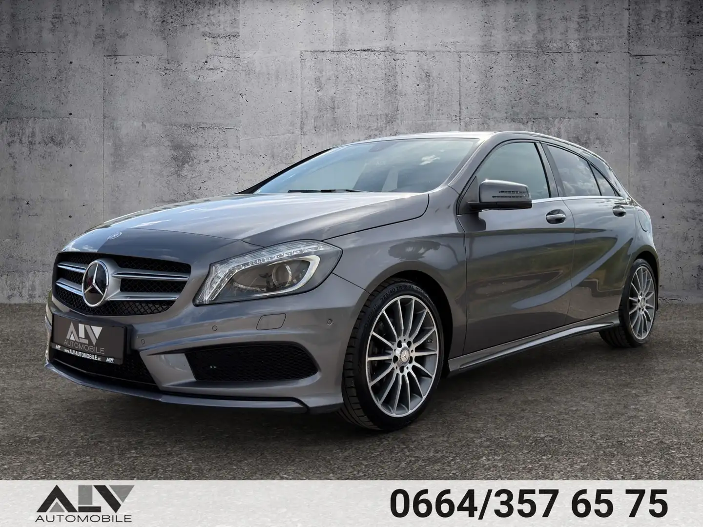 Mercedes-Benz A 180 A 180 CDI BlueEfficiency AMG-Line Grau - 2