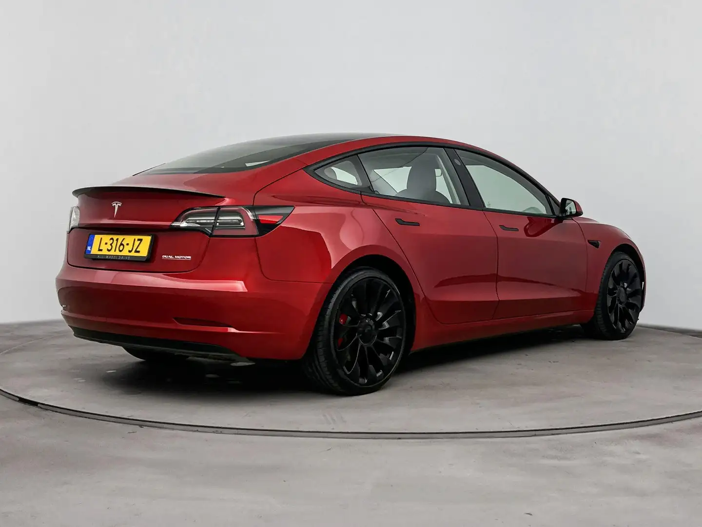 Tesla Model 3 Performance AWD 75 kWh | Uniek| 1e eigenaar | 462 Rood - 2