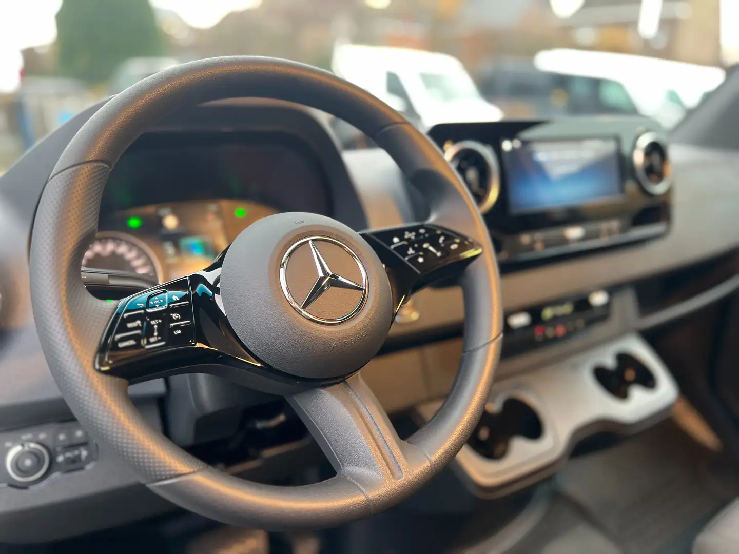 Mercedes-Benz Sprinter 317 L3H2 (48.500€ex) Facelift | 3.5T Trekhaak Blanco - 1