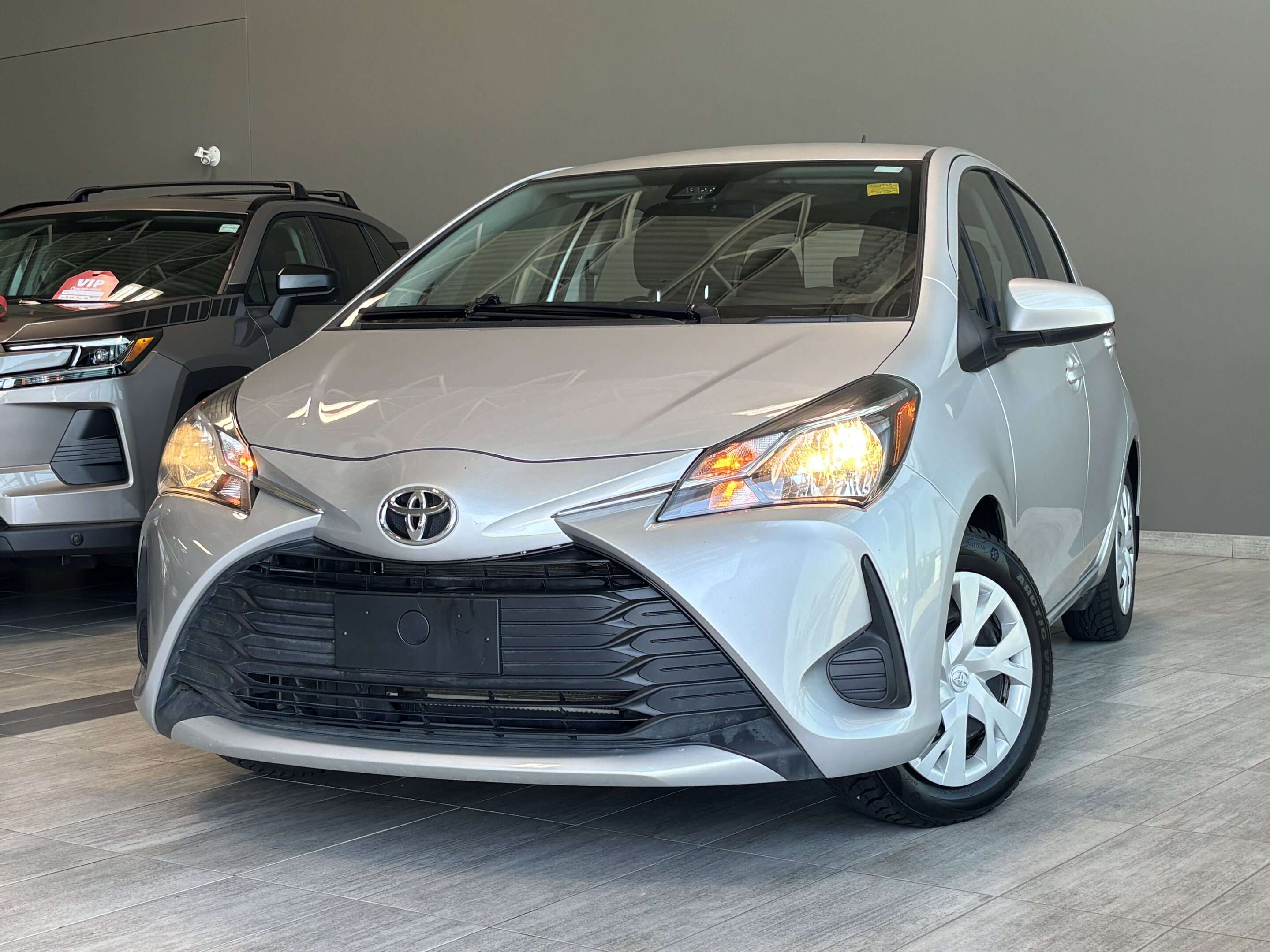 2018 Toyota Yaris LE | Low KMs | Heated Seats — снимка 1