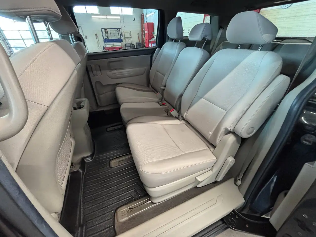 Kia Sedona photo Kia Sedona
