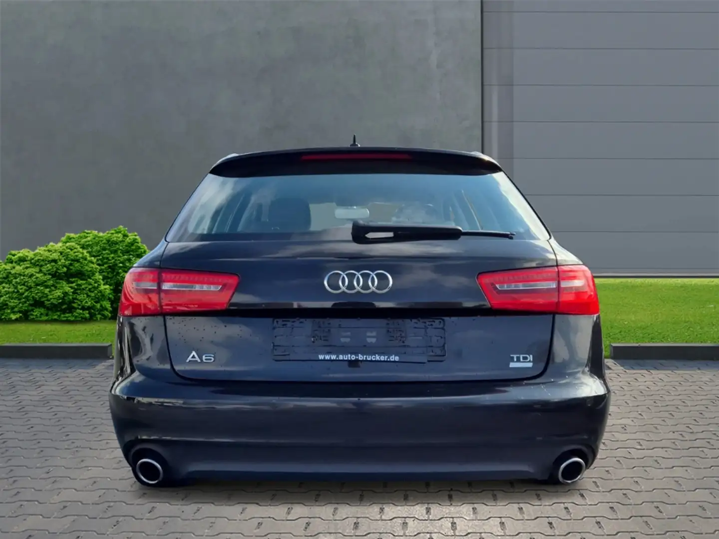 Audi A6 Avant 2.0 TDI ultra+Xenon+Navi+Alufelgen+elektr.Si Чорний - 2