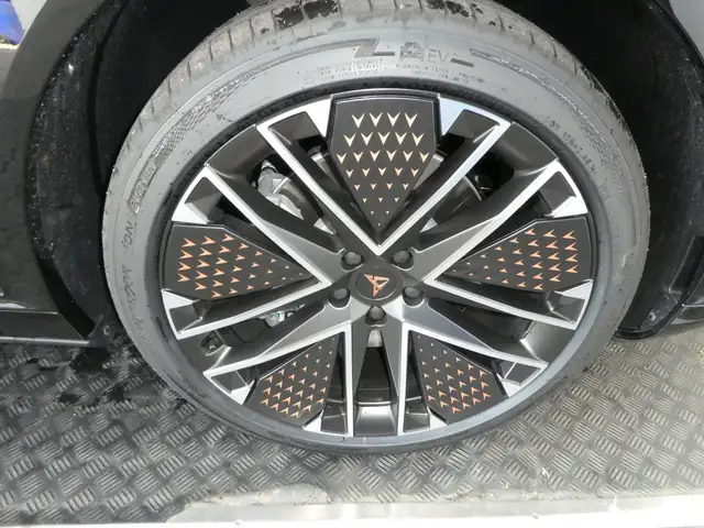 CUPRA Tavascan Extreme 210kW/286PS Ansicht 22