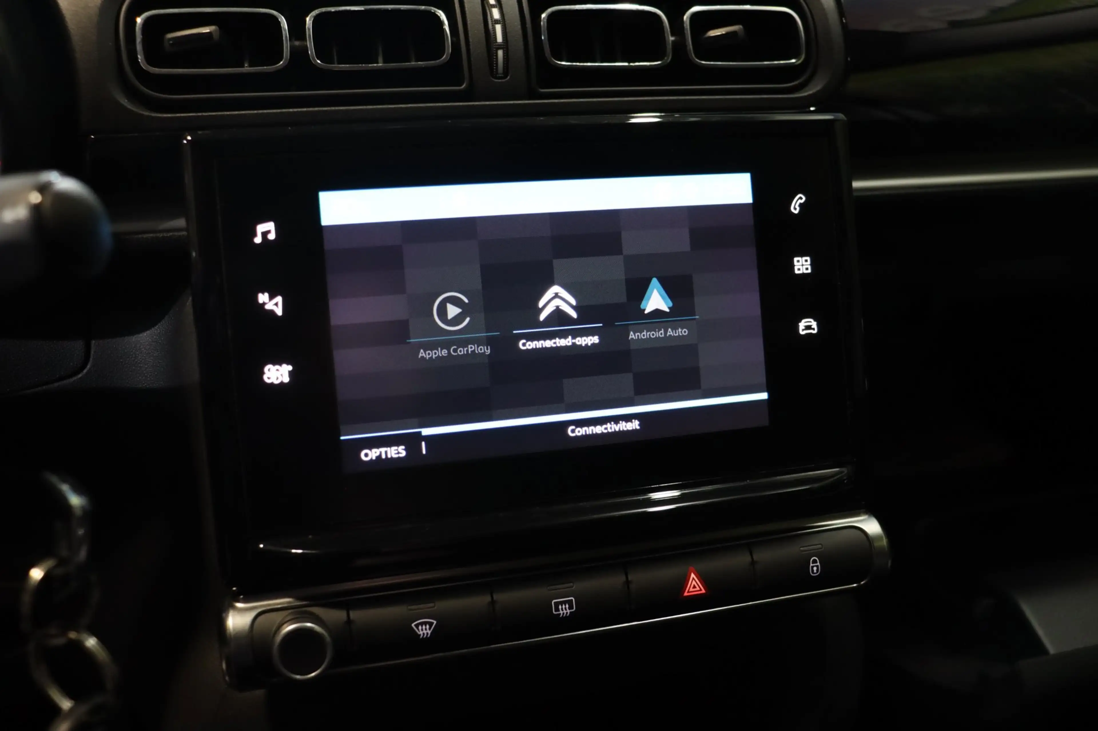 Citroen C3 1.2 PureTech Shine | Climate | Parksensor | Carpla — photo 12