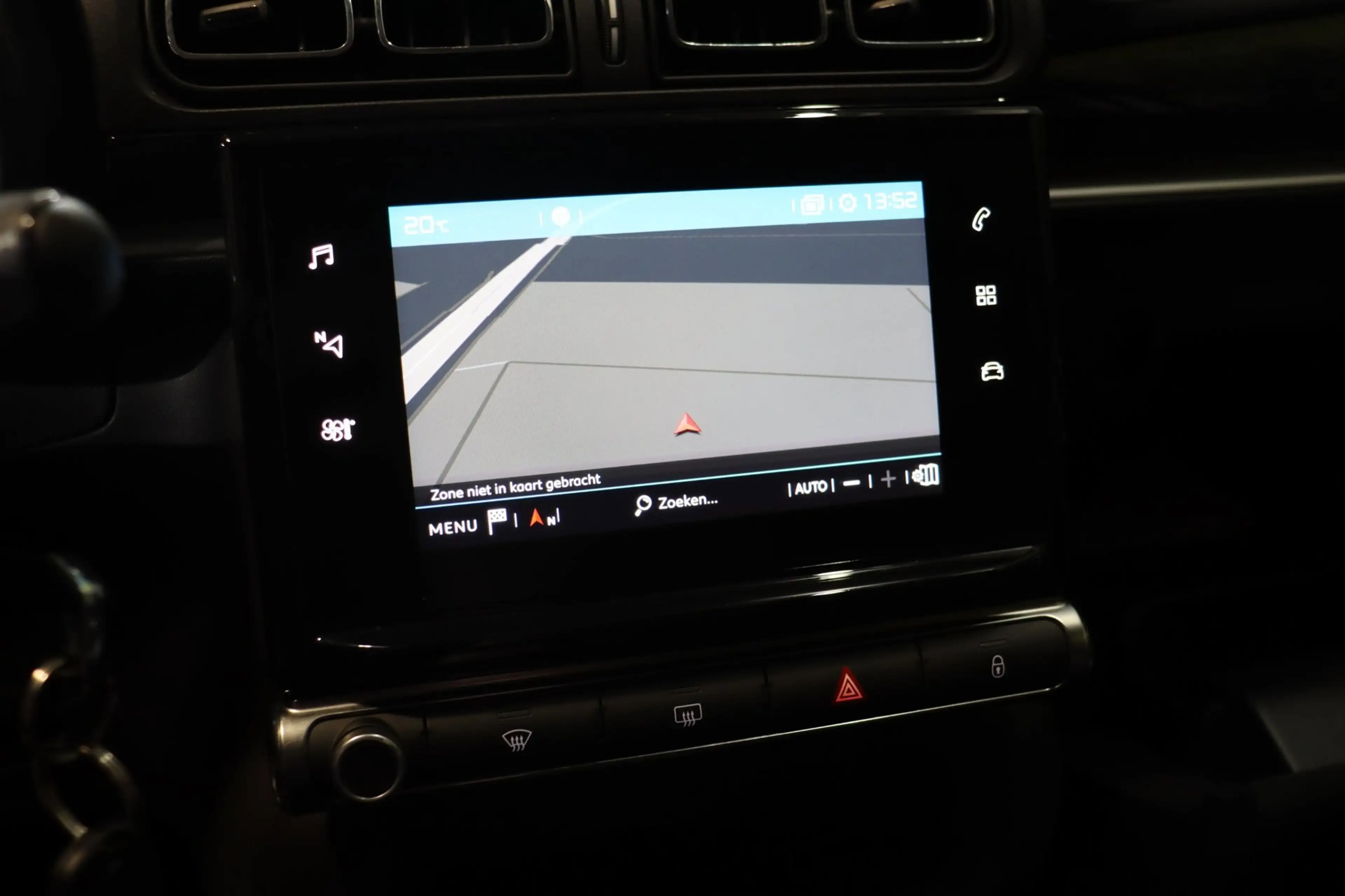 Citroen C3 1.2 PureTech Shine | Climate | Parksensor | Carpla — photo 11