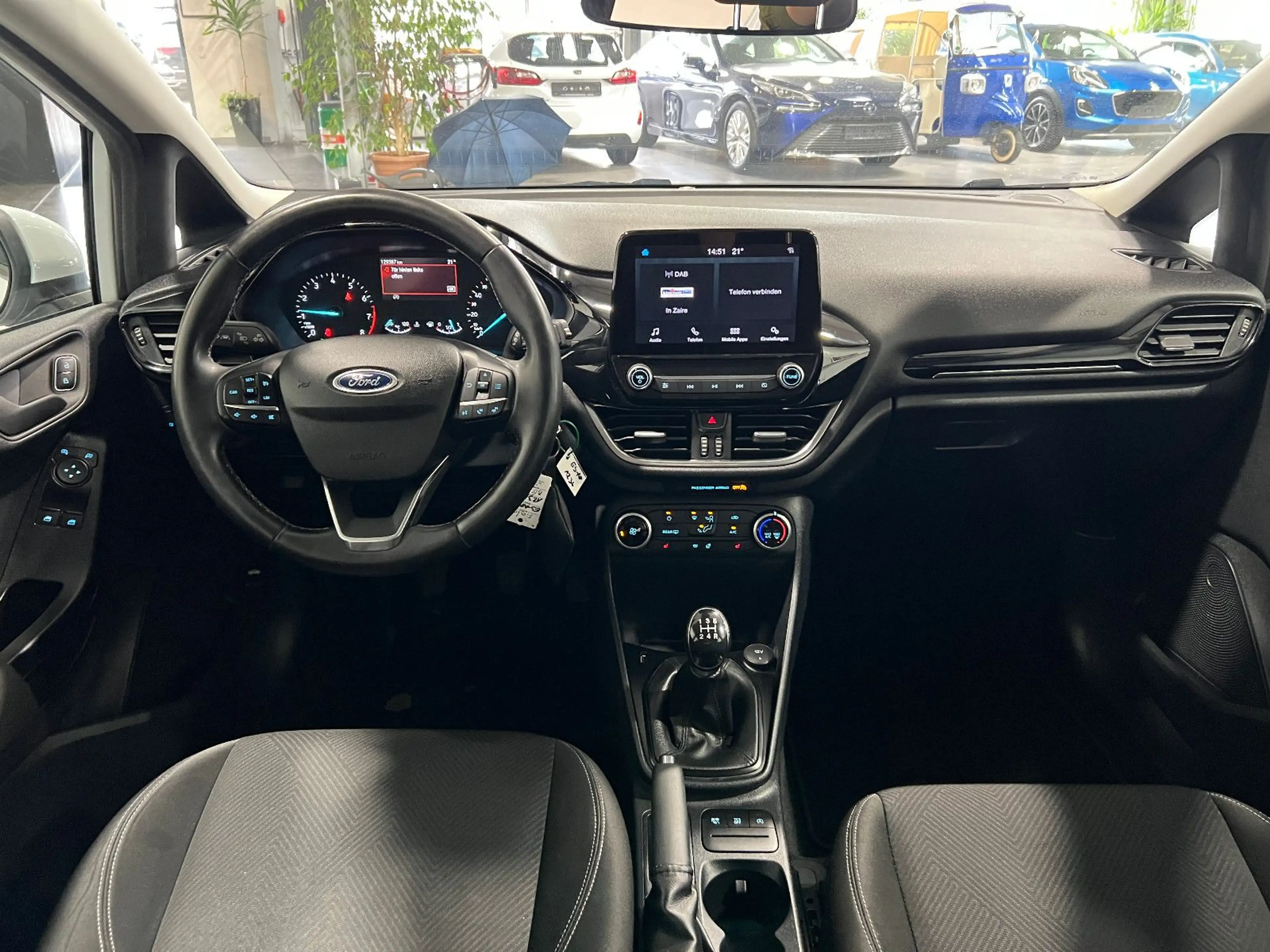 Ford Fiesta 1.1 **LED*Klima*SHZ*Tempomat** — photo 12