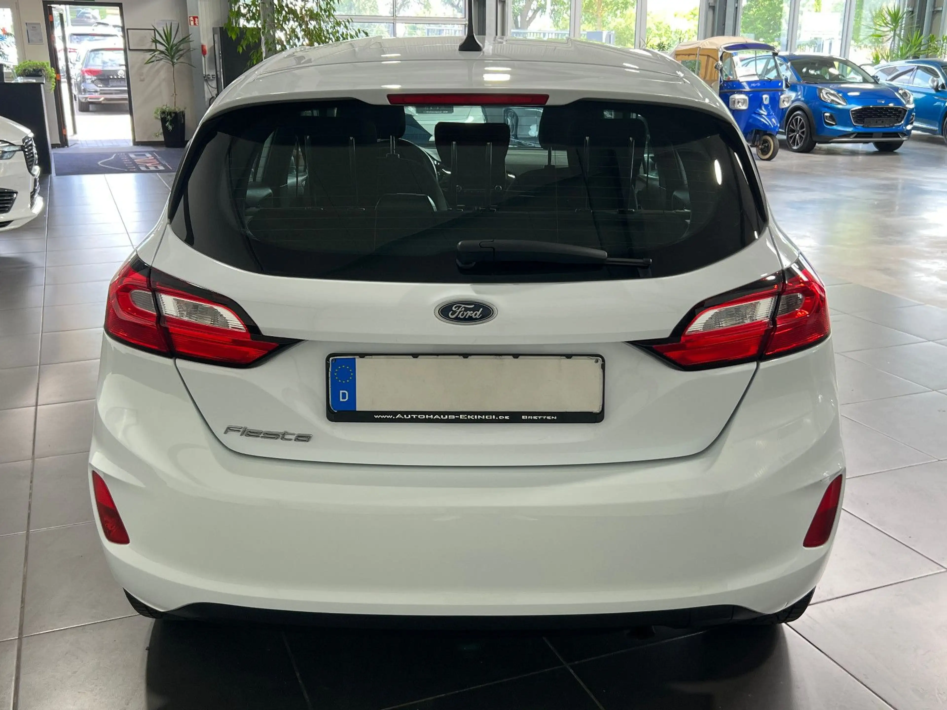 Ford Fiesta 1.1 **LED*Klima*SHZ*Tempomat** — photo 4