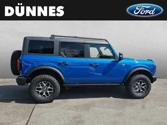 Ford Bronco view 6