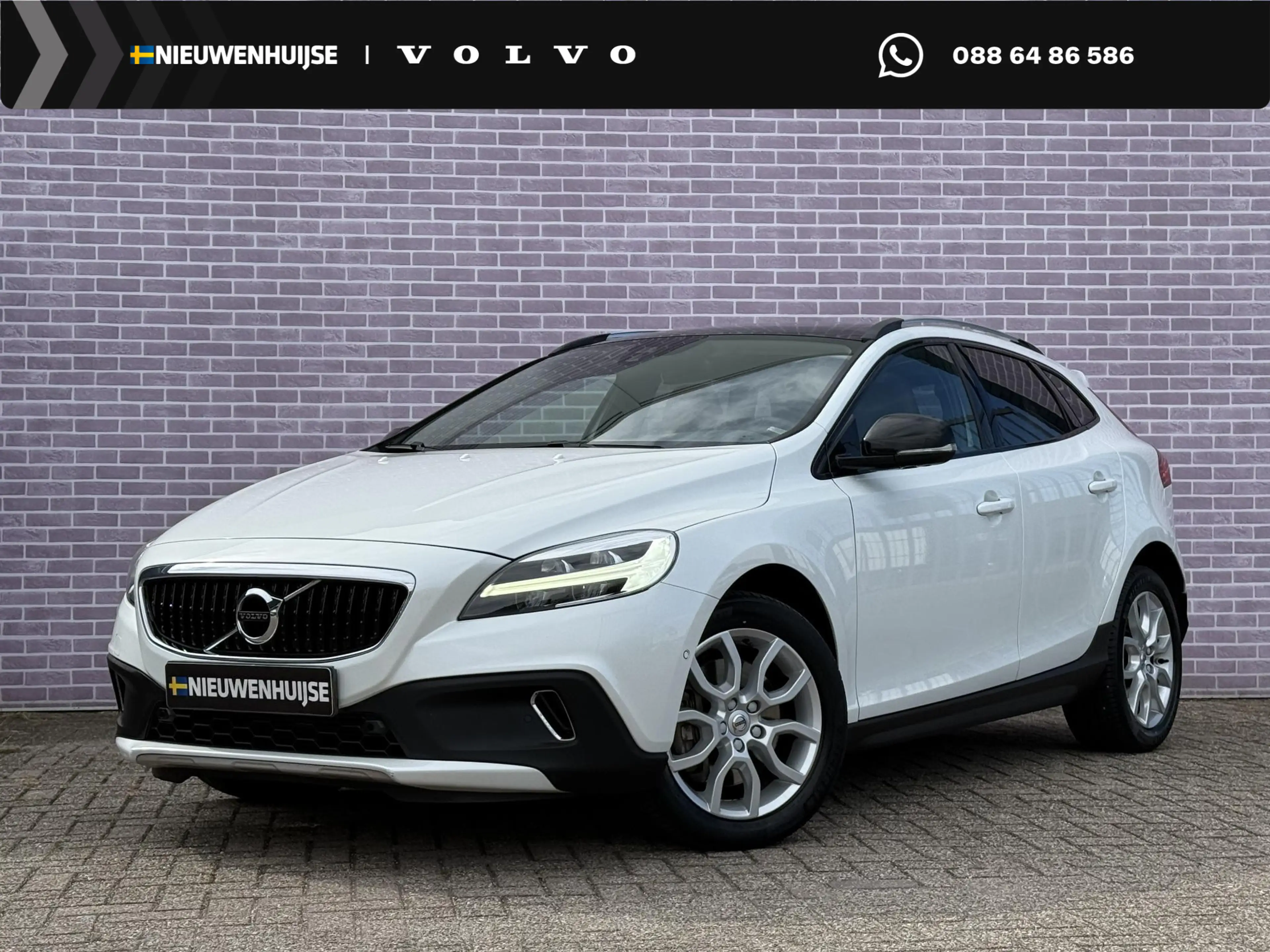 Volvo V40 Cross Country 1.5 T3 Polar+ Luxury | Standkachel | Harman/Kardon
