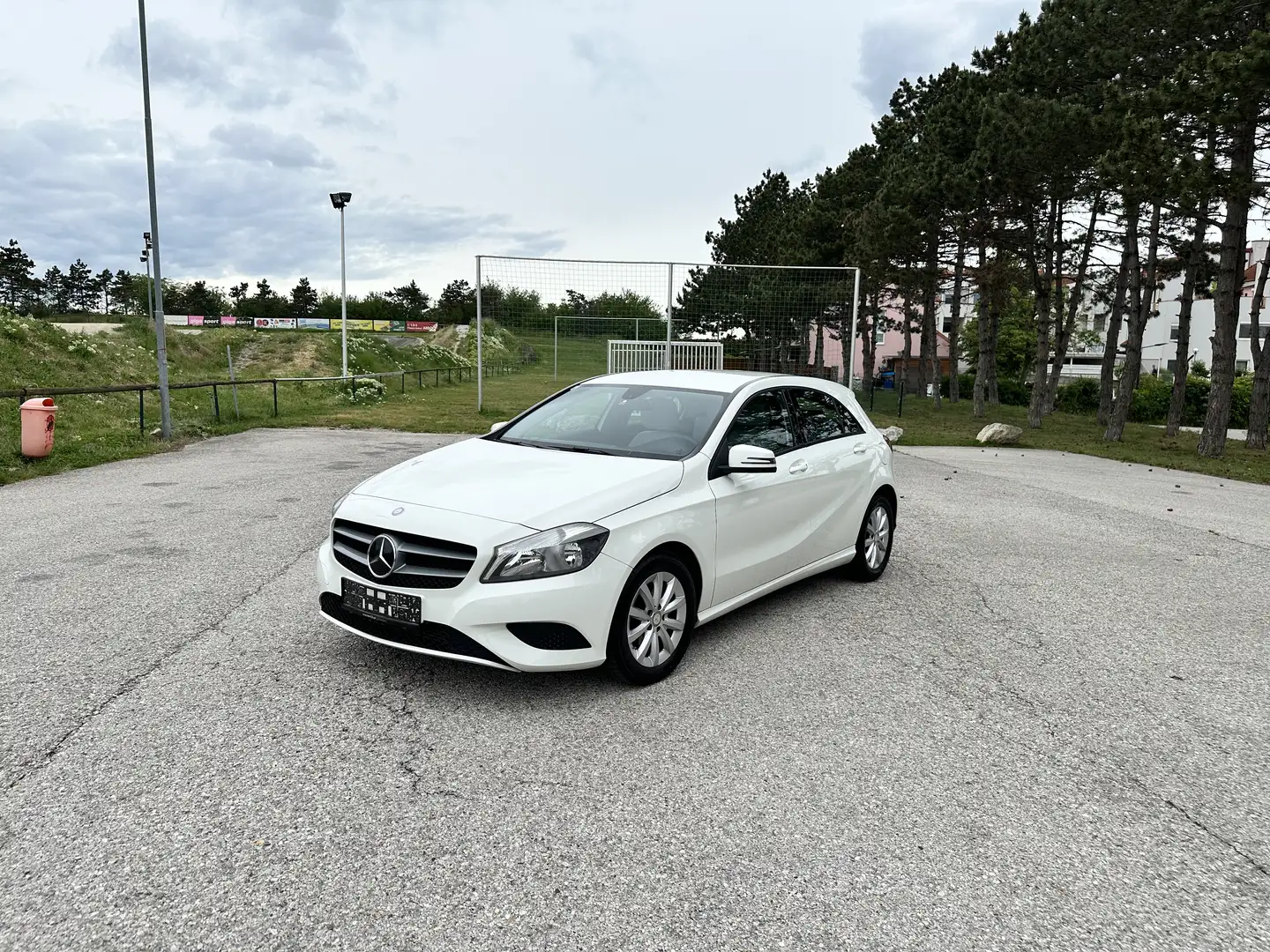 Mercedes-Benz A 180 BlueEfficiency - 1