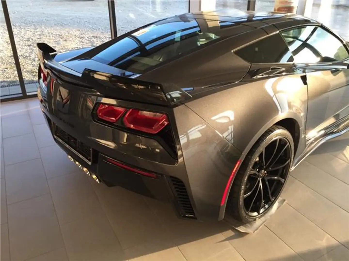 Corvette C7 Grand Sport "Collector Edition" Grau - 2