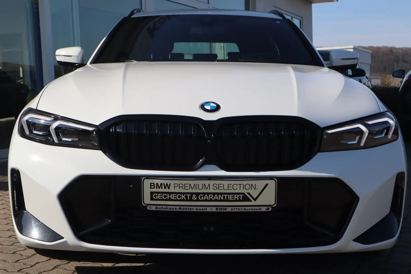 BMW 320 d Touring M Sportpaket DAB LED Komfortzg. Weiß - 2