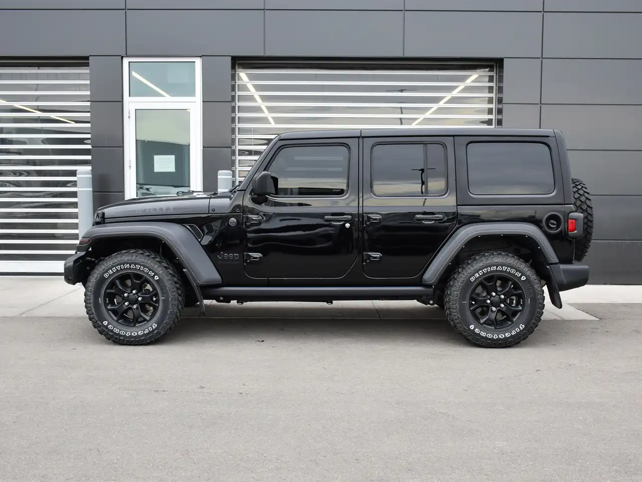 Jeep Wrangler снимка Jeep Wrangler