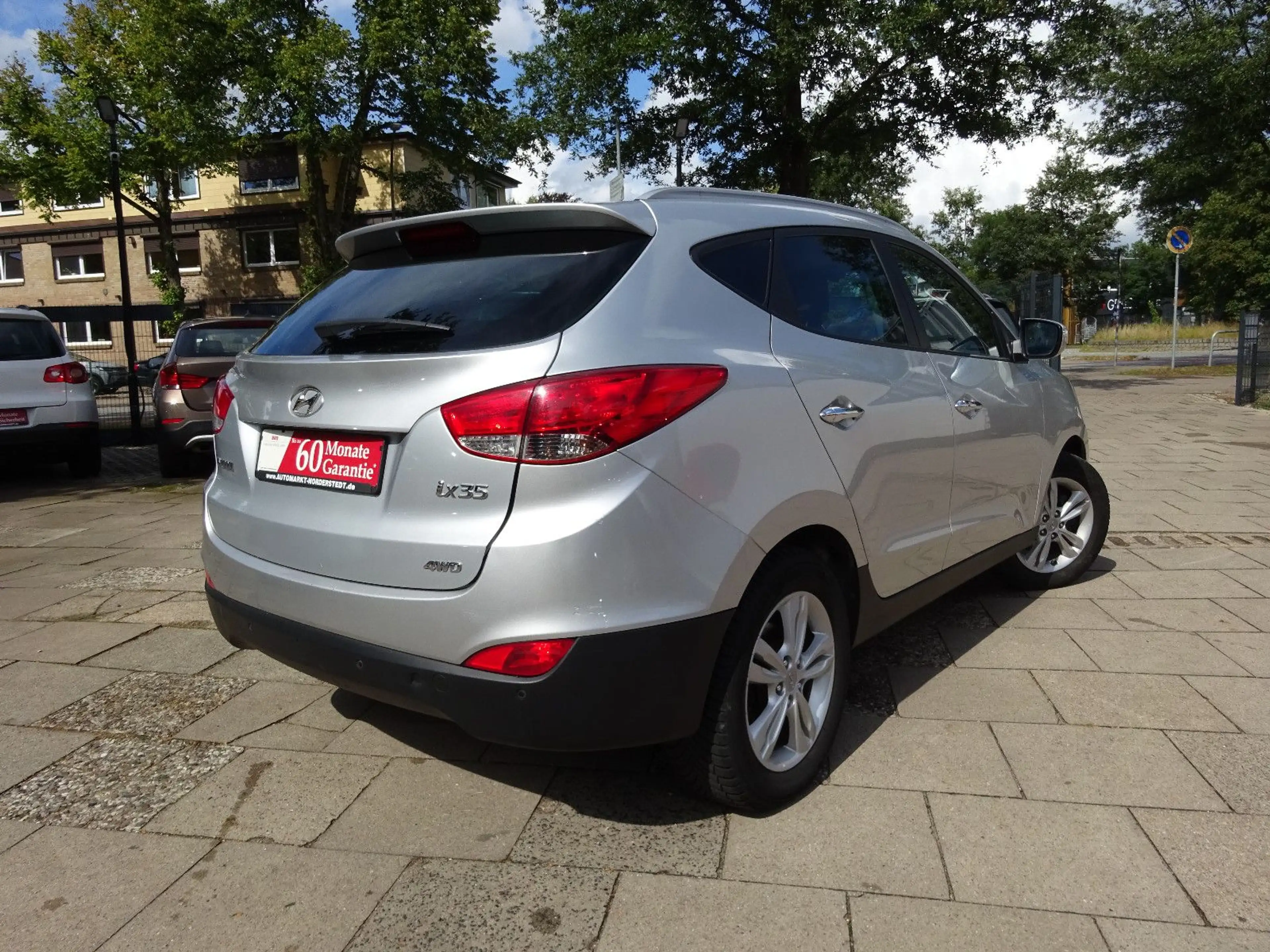 Hyundai iX35 Premium AWD / 1-Hand / SHZ / Leder / Klimaa — photo 9