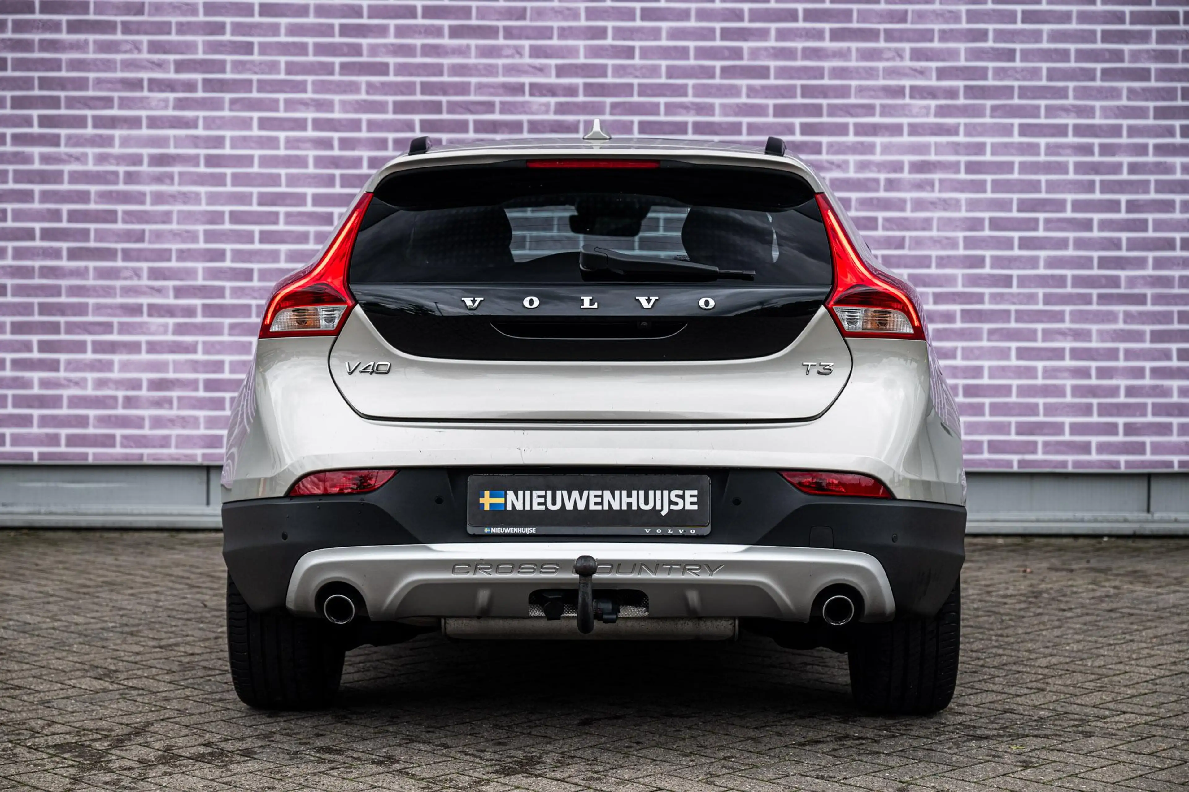 Volvo V40 Cross Country 1.5 T3 Polar+ Luxury | Trekhaak | Adaptieve cruise — photo 11