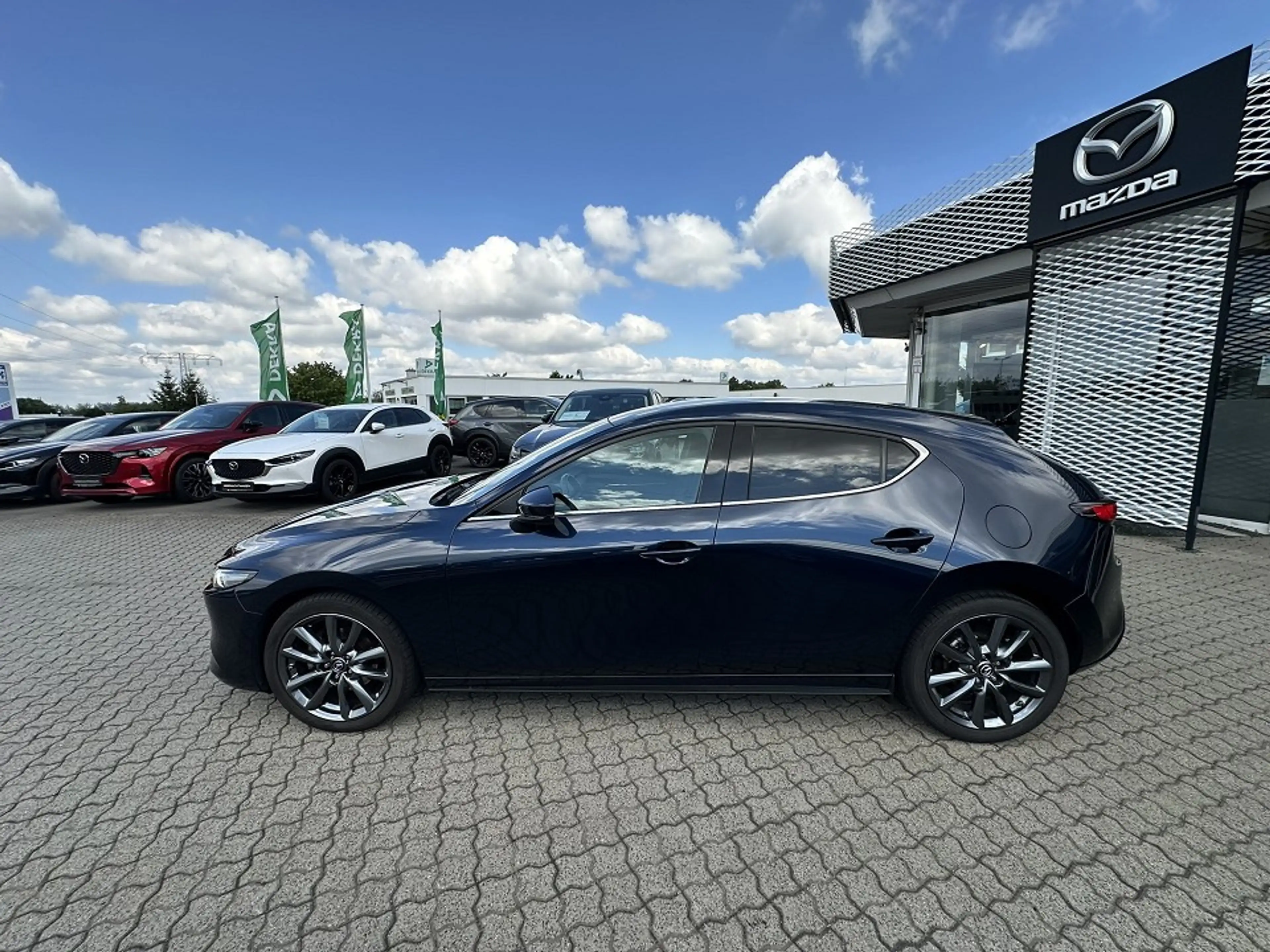 Mazda 3 S SKYACTIV-G 2.0 M Hybrid 6GS AL-SELECTION A18 DES — photo 4