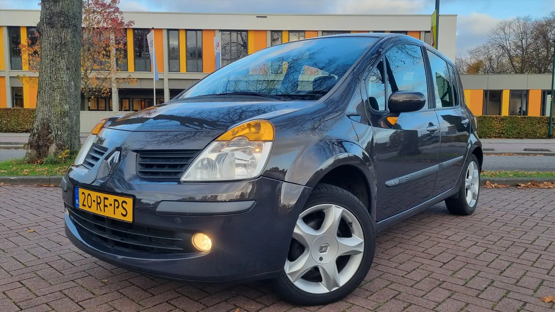 Renault Modus 1.6i Automaat Luxe 1e eigen./Nwe. Distr.riem!! Brun - 1