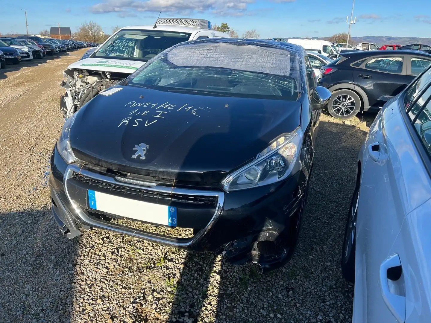 Peugeot 208 208 1.2i PureTech 82 Allure / EH551 Schwarz - 2