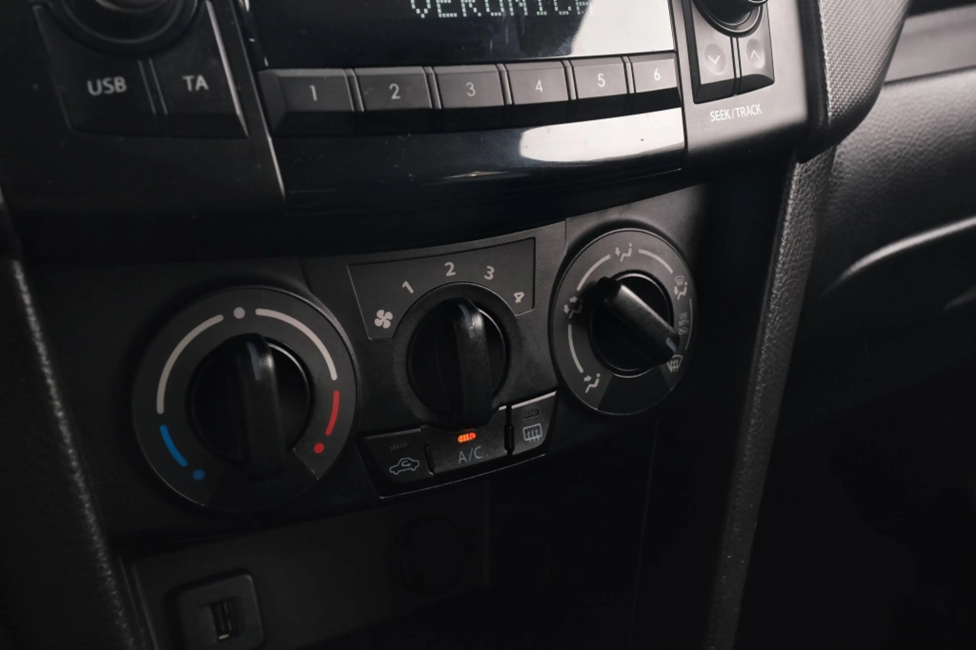 Suzuki Swift 1.2 Dynamic EASSS — photo 13