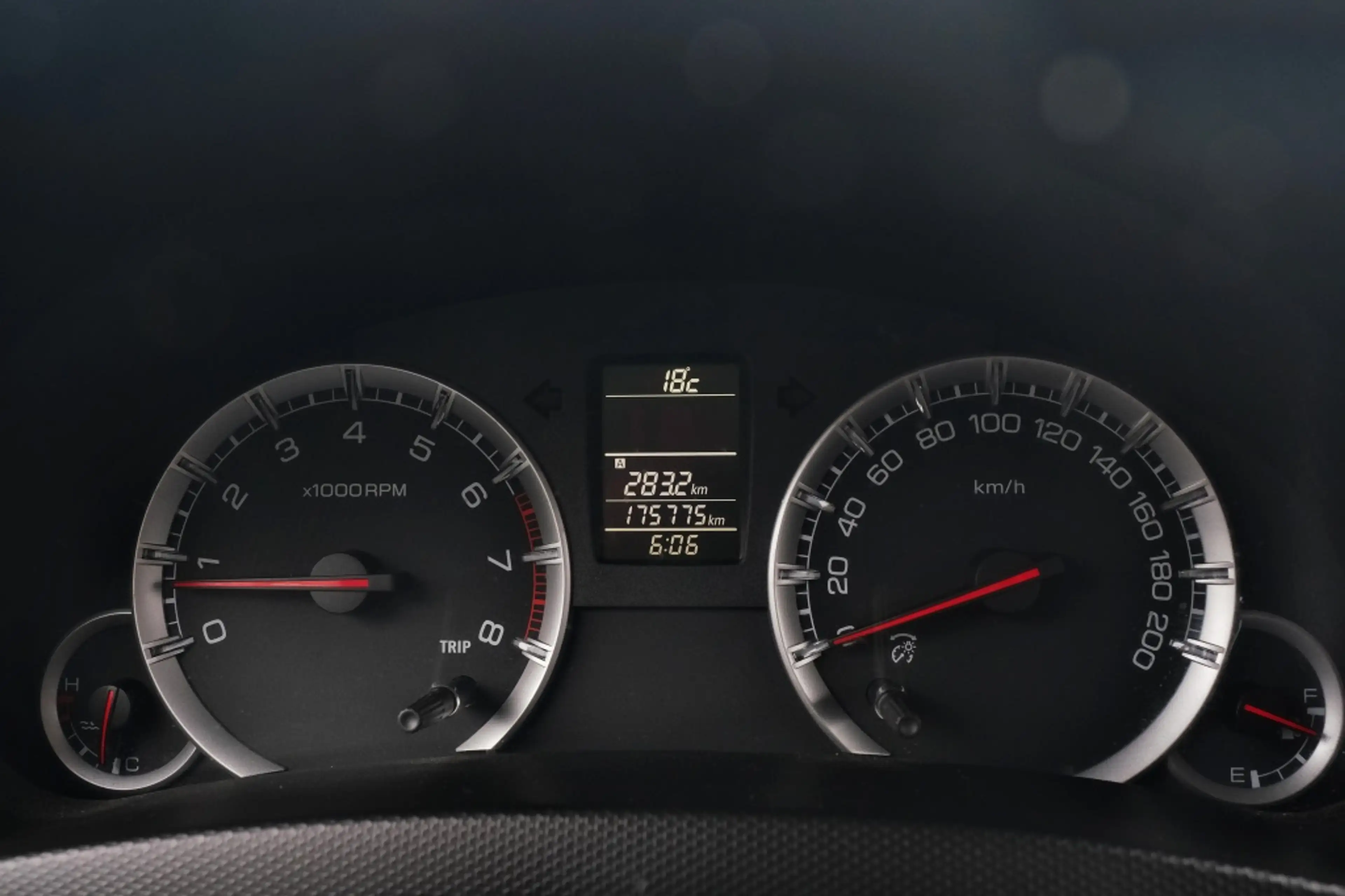 Suzuki Swift 1.2 Dynamic EASSS — photo 11