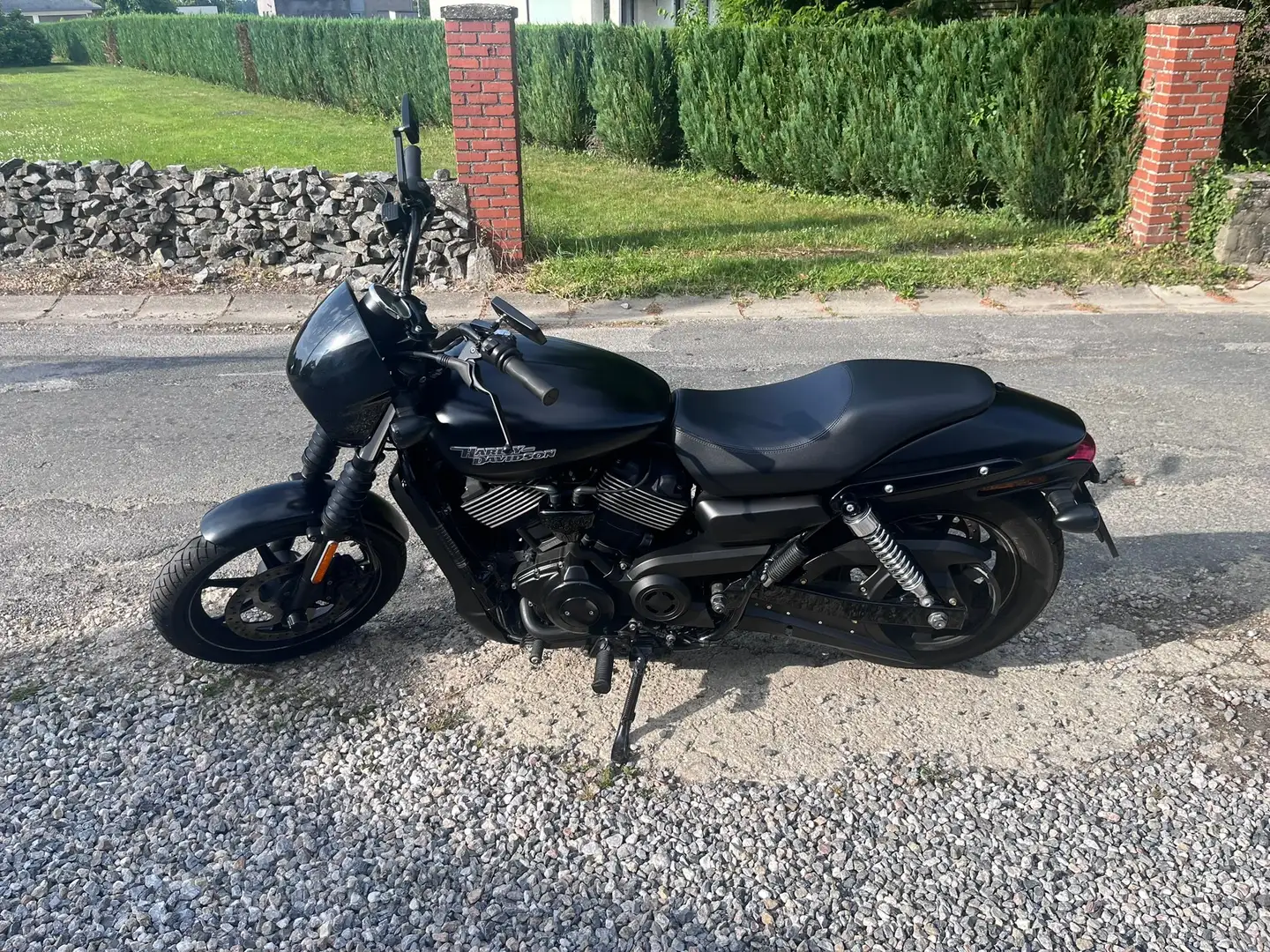 Harley-Davidson Street 750 Noir - 1