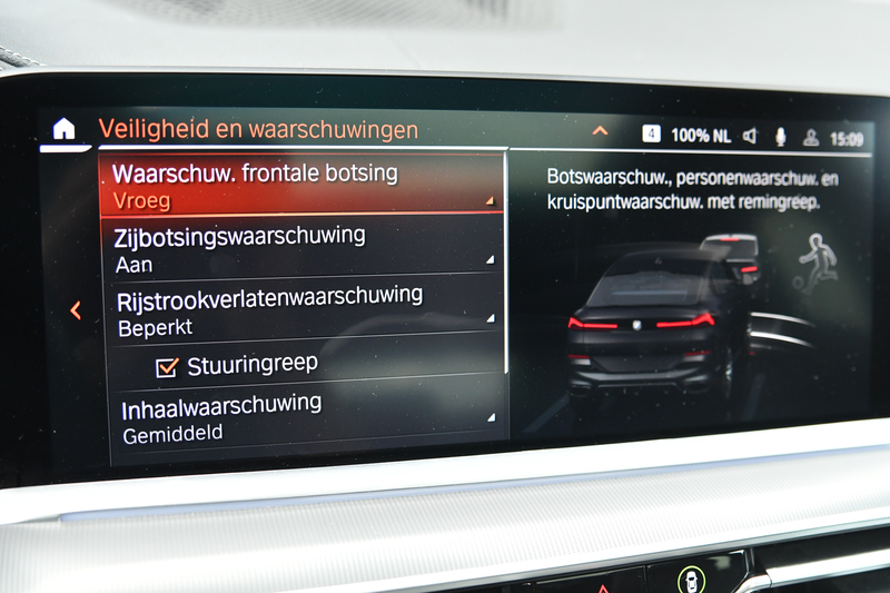 BMW X6 XDrive30d M-Sport, M-Seats, Pano, Laser, HUD, 360 — photo 36