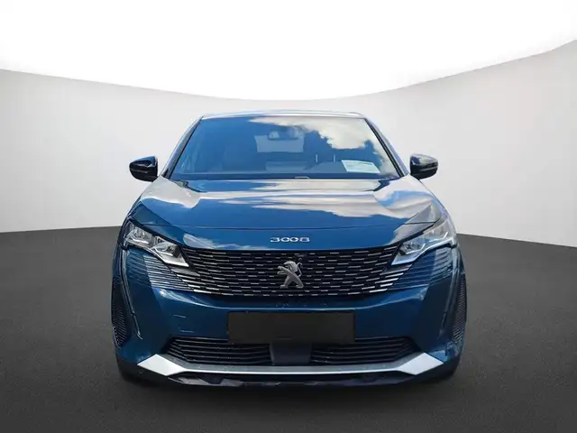 Peugeot 3008 view 3