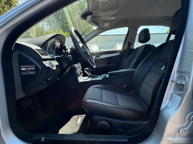 Mercedes-Benz C 200 CGI Avantgarde BlueEfficiency*PDC*SHZ* — photo 12