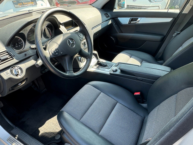 Mercedes-Benz C 200 CGI Avantgarde BlueEfficiency*PDC*SHZ* — photo 11