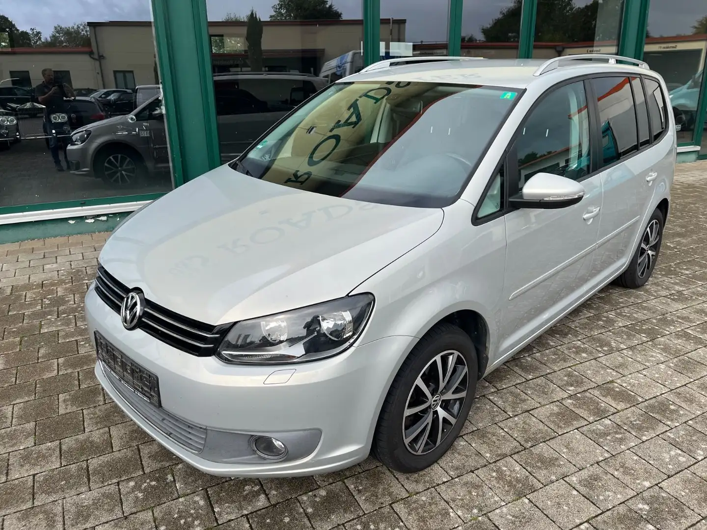 Volkswagen Touran 2.0 TDI Klima Winterräder TÜV neu Silber - 2