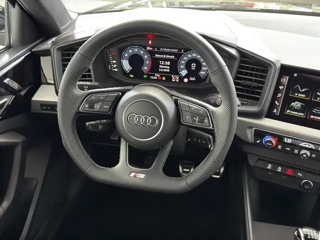 Audi A1 view 8