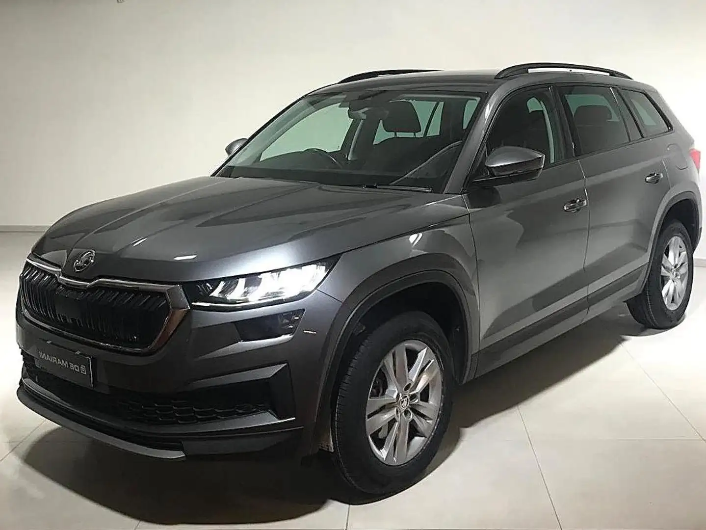 Skoda Kodiaq Kodiaq  2.0 tdi Executive dsg(Sede di Taranto) Gris - 2