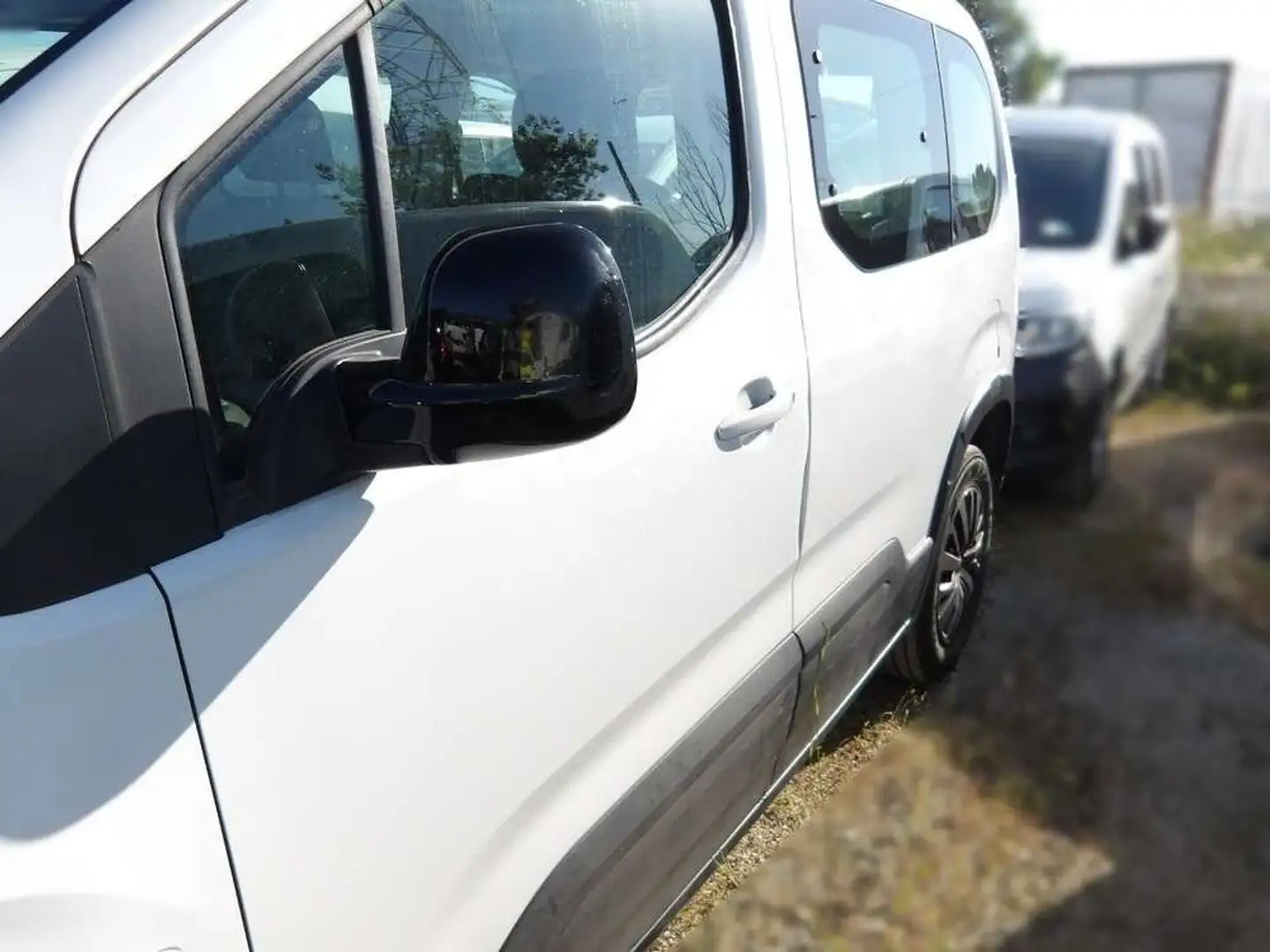 Peugeot Rifter 1.5BlueHDi S&S Standard Active 100 Blanco - 2